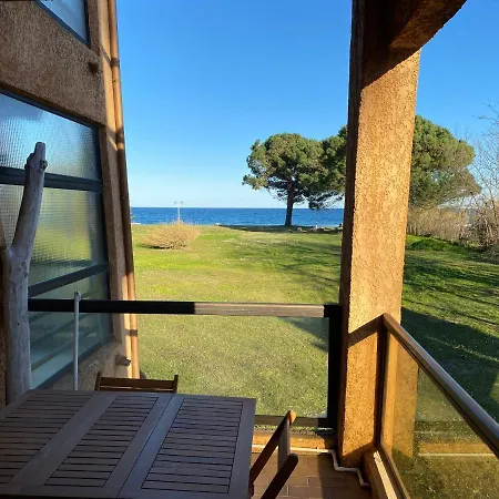 Lucia, Avec Piscine , Vue Et Pied Dans L'eau , Moriani-plage * Santa-Lucia-di-Moriani