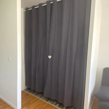 Lucia, Avec Piscine , Vue Et Pied Dans L'eau , Moriani-plage *