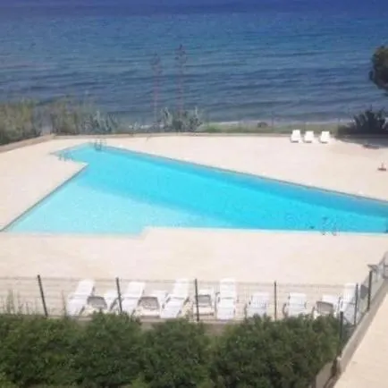 Lucia, Avec Piscine , Vue Et Pied Dans L'eau , Moriani-plage * Santa-Lucia-di-Moriani