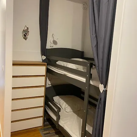 Lucia, Avec Piscine , Vue Et Pied Dans L'eau , Moriani-plage * Santa-Lucia-di-Moriani