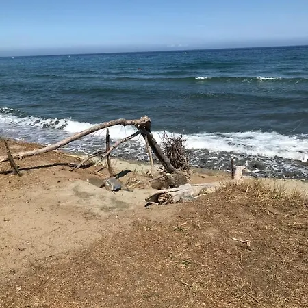 Lucia, Avec Piscine , Vue Et Pied Dans L'eau , Moriani-plage *