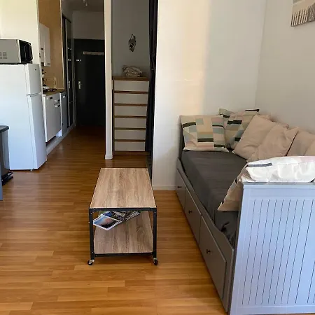 Lucia, Avec Piscine , Vue Et Pied Dans L'eau , Moriani-plage