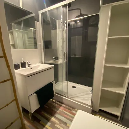 Apartament Lucia, Avec Piscine , Vue Et Pied Dans L'eau , Moriani-plage Santa-Lucia-di-Moriani