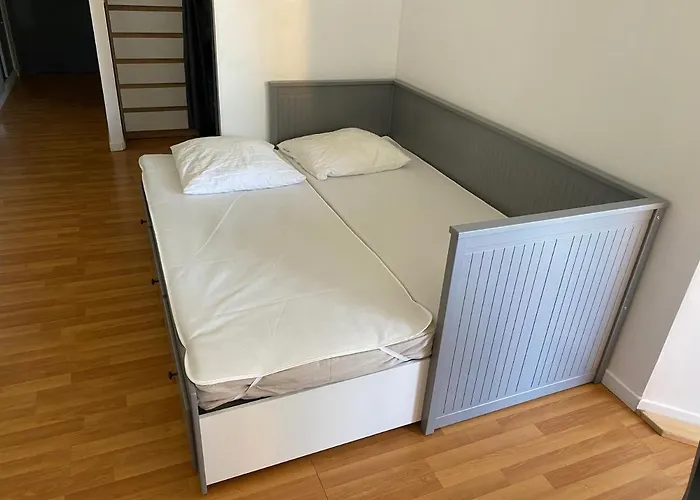 Lucia, Avec Piscine , Vue Et Pied Dans L'eau , Moriani-plage Санта-Люсьа-ди-Морьяни