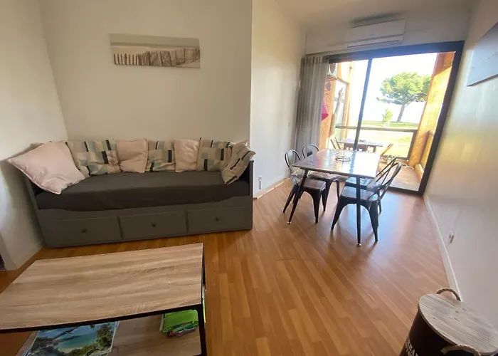 Апартаменты Lucia, Avec Piscine , Vue Et Pied Dans L'eau , Moriani-plage