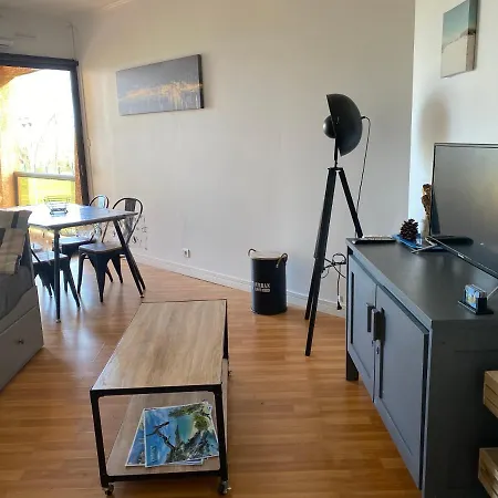 Lucia, Avec Piscine , Vue Et Pied Dans L'eau , Moriani-plage * Santa-Lucia-di-Moriani