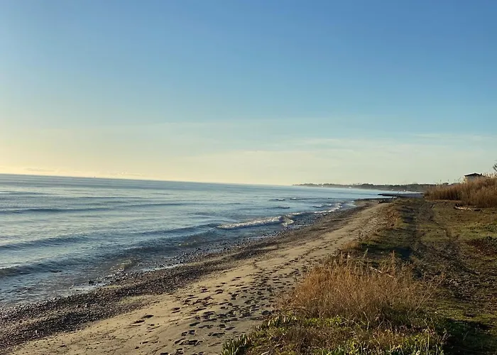 Lucia, Avec Piscine , Vue Et Pied Dans L'eau , Moriani-plage Santa-Lucia-di-Moriani
