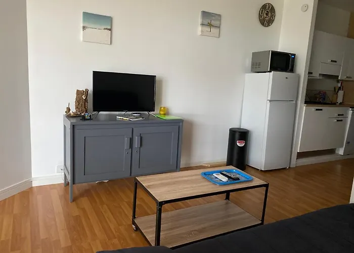 Lucia, Avec Piscine , Vue Et Pied Dans L'eau , Moriani-plage Apartmán Santa-Lucia-di-Moriani