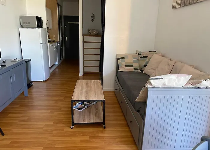 Lucia, Avec Piscine , Vue Et Pied Dans L'eau , Moriani-plage