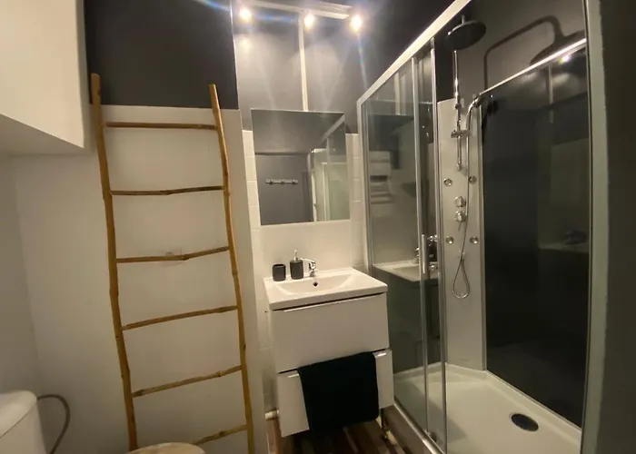 Lucia, Avec Piscine , Vue Et Pied Dans L'eau , Moriani-plage Apartmán Santa-Lucia-di-Moriani