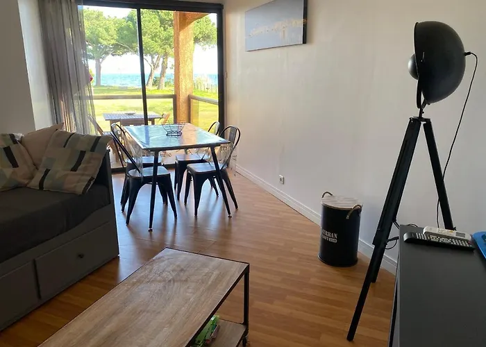 Lucia, Avec Piscine , Vue Et Pied Dans L'eau , Moriani-plage Apartmán