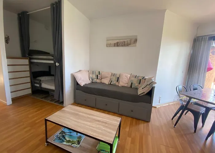 Lucia, Avec Piscine , Vue Et Pied Dans L'eau , Moriani-plage Apartmán *